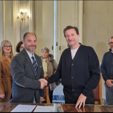 COMUNE DI BELPASSO, IL SINDACO CARLO CAPUTO FIRMA UN PROTOCOLLO D’INTESA CON L’ASSOCIAZIONE ITALIANA FAMILIARI VITTIME DELLA STRADA APS