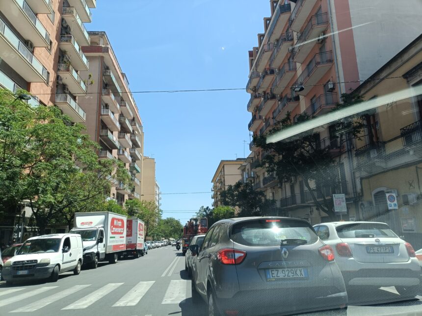 Commercio Abusivo a Catania: Il Neo Sindaco e l’Associazione dei Commercianti sotto Accusa