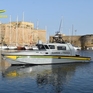 Controlli della Guardia di Finanza a Gallipoli: Scoperte Irregolarità nelle Associazioni “Non Profit” Affidatarie di Imbarcazioni Confiscate