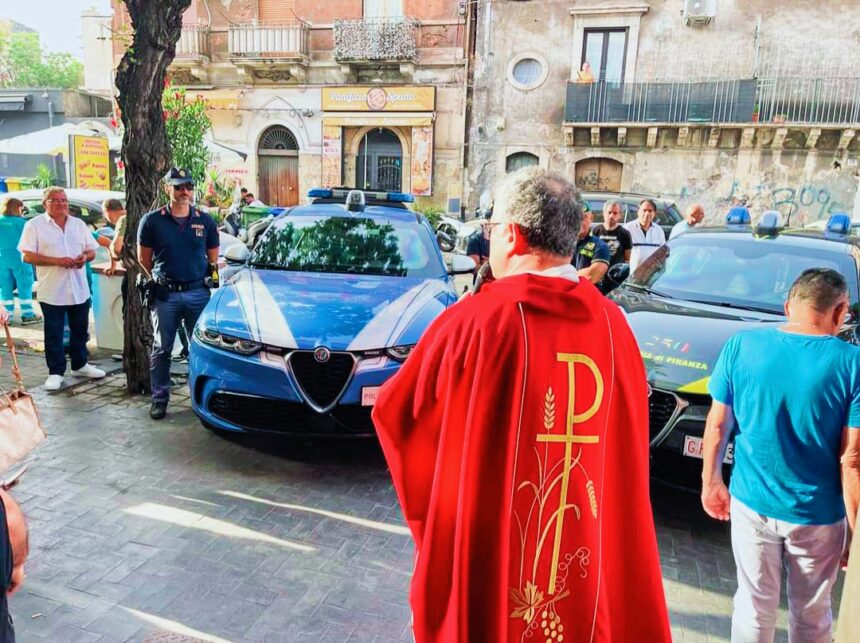 Polizia di Stato: Tradizionale Benedizione degli Automezzi a Catania