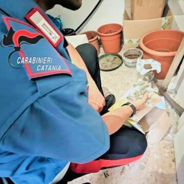 Operazione Antidroga ad Acireale: Tre Arresti Effettuati dai Carabinieri