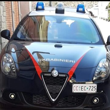 Aggredisce convivente con arma da taglio. Arrestato per tentato omicidio