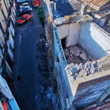 Acireale, Via Galatea: Diffida del Comune ai proprietari dopo la caduta di calcinacci