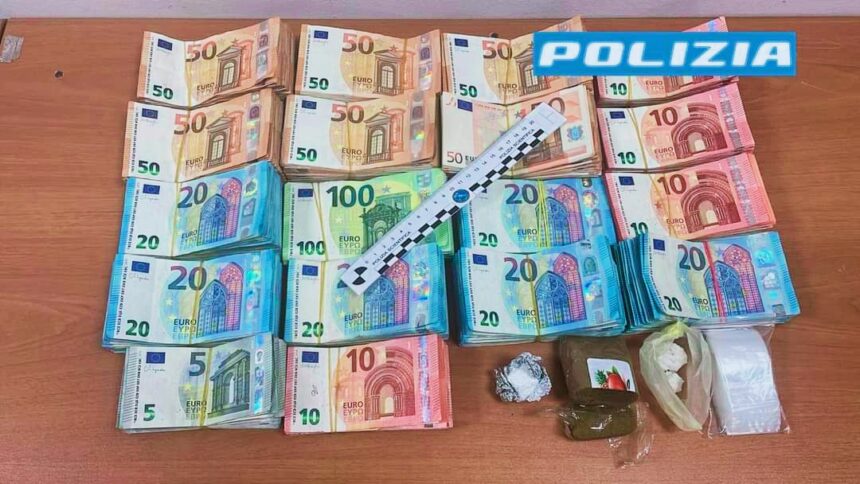 Controllo delle Piazze di Spaccio a Ragusa: Arrestato un 23enne Gambiano con Hashish, Cocaina e Oltre 47.000 Euro