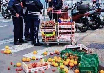 Acireale: Proseguono i controlli antiabusivismo, sequestrati 94 chili di frutta e verdura