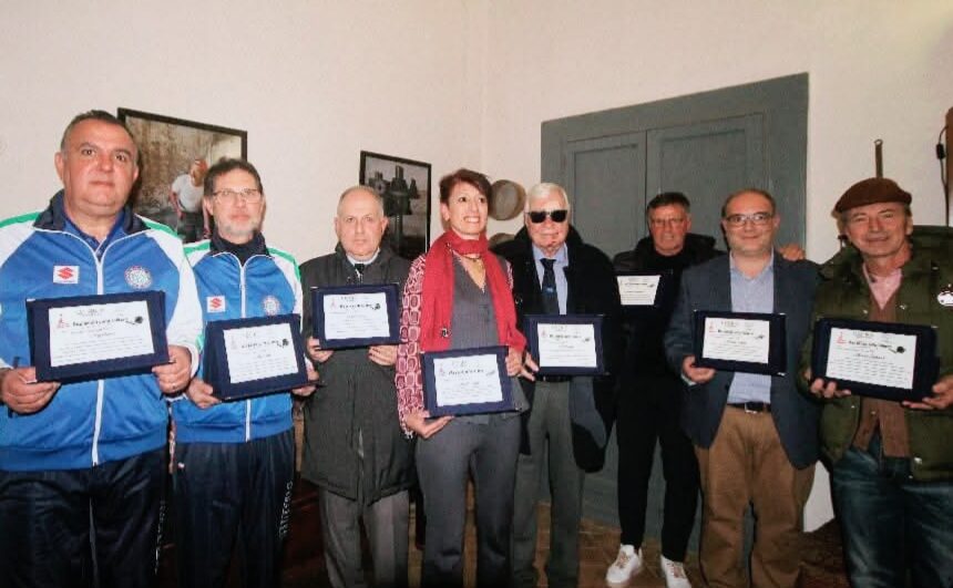 Premio “Una Penna sotto l’Albero” 2024: Emozioni e Riconoscimenti a Giarre