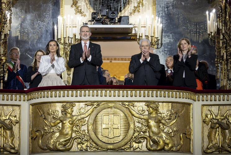 Il Presidente Mattarella Riceve a Napoli il Re Felipe VI e la Regina Letizia di Spagna