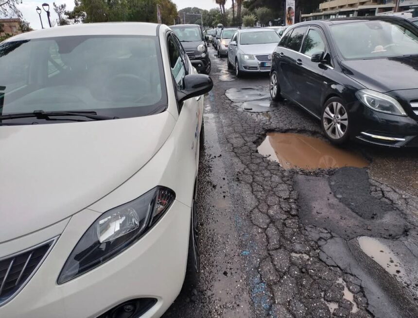 Catania e Provincia: Pioggia, Un Buon Affare per Gommisti e Meccanici, Ma i Cittadini Protestano